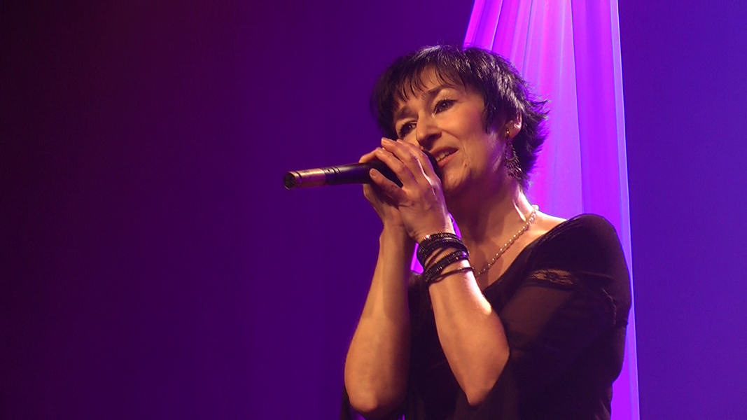 Martine chante "Göttingen" de Barbara